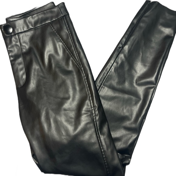 Zara Faux Leather Leggings with Zipper - Picture 1 of 8